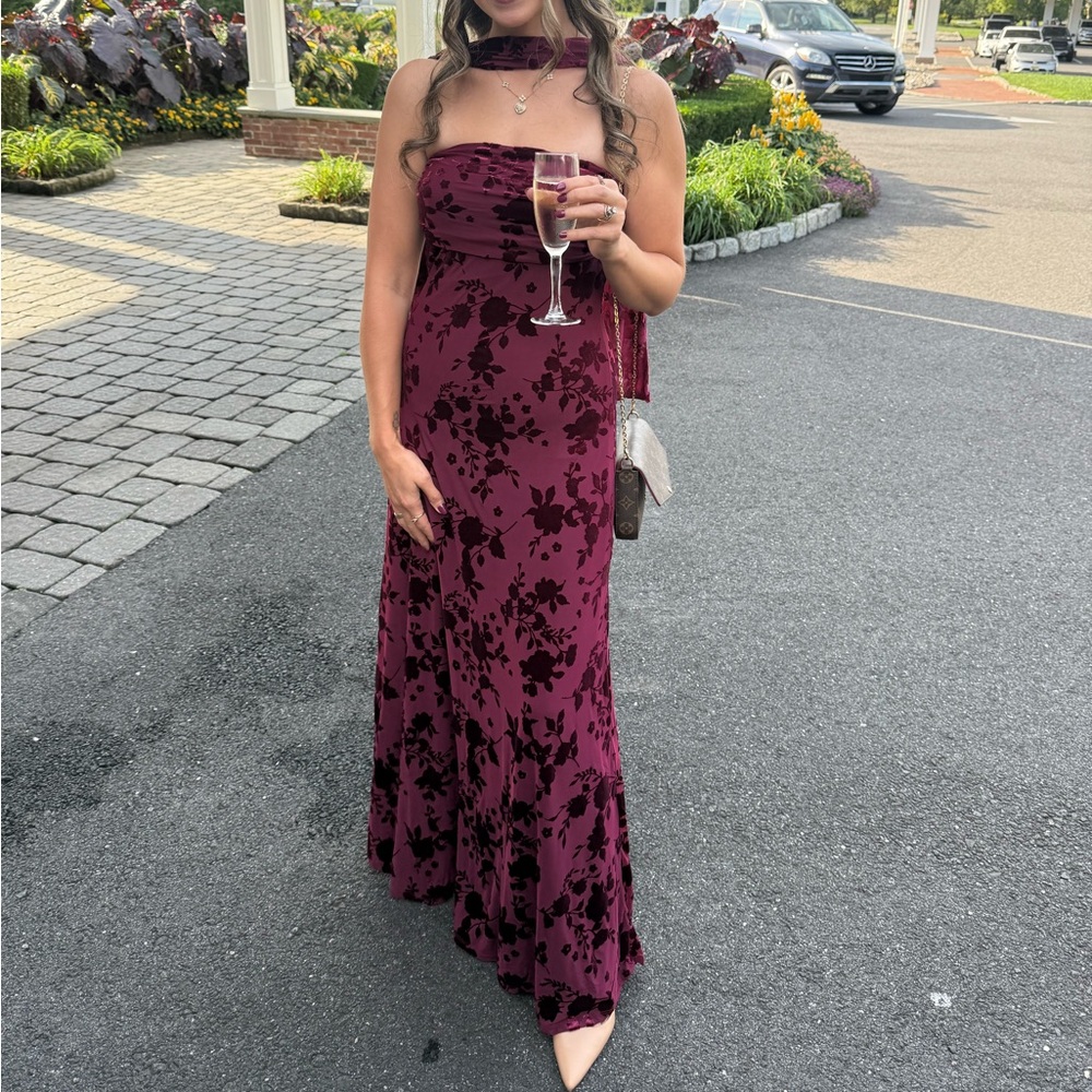 Trixxi Strapless Burgundy Floral Dress